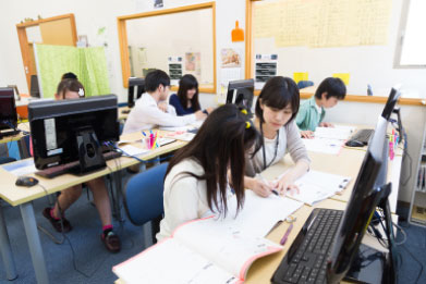 大分県大分市の学習塾 個別指導なら学習塾ペガサス明野教室へお任せ下さい。【コミュニケーション環境のデザイン】イメージ写真